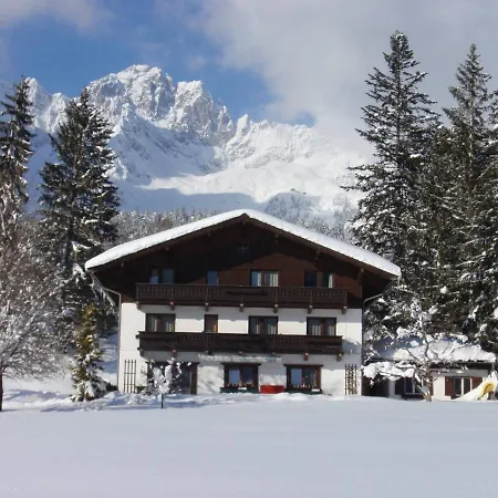 Haus Sonnwend アパート